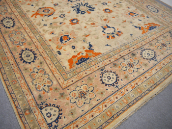 Ziegler Sultanabad Teppich Indien 293 x 245 cm. Sehr hochwertige Qualität, handgeknüpft. Naturfarben und handgesponnene Wolle. Djoharian Collection 13860