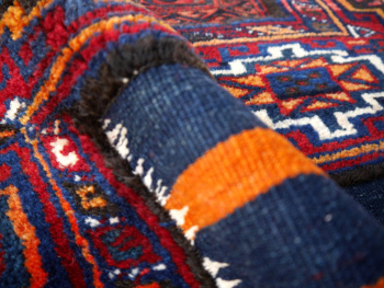 Bachtiari Soumak Sattel Teppich alt 118 x 102 cm handgeknüpft, handgewebt und handbestickt.