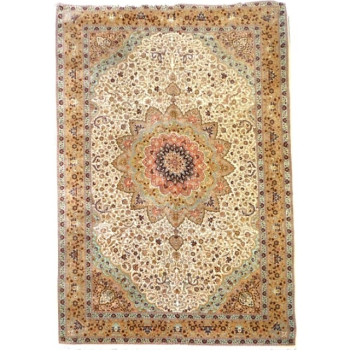 Hereke rug 16.4 x 10.8 ft / 500 x 330 cm turkish oversized vintage This oversized turkish Hereke Wool rug is made of fine wool on cotton warp and weft. It is in exquisite vintage condition. Size is between 16 x 10 ft and 17 x 11 ft.