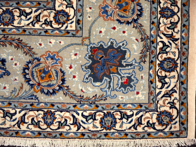 Kashan rug 14.3 x 10.4 ft from the movie Spencer