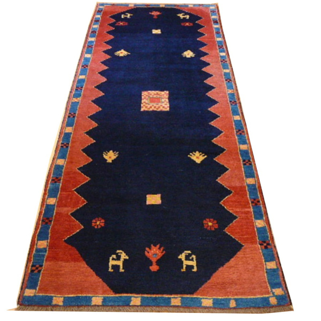 Gabbeh rugs are knotted by the Lori nomads. This nomadic tribe belongs to the Bachtiari tribal group. 13361 Djoharian Collection