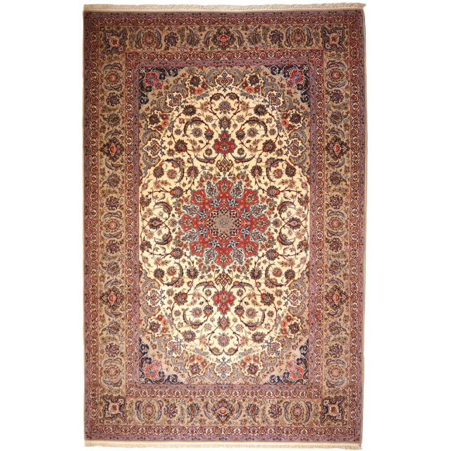 Kaufen Sie den luxuriösen Isfahan-Teppich aus feinster Wolle und Seide. Ideal für Ihre Raumdekoration und Innenarchitektur. 330x200 cm, Djoharian Collection 13592