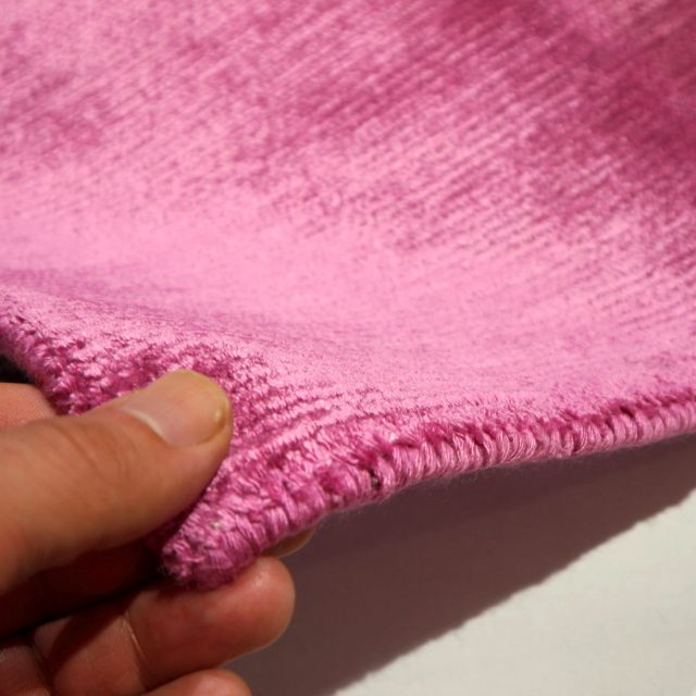 Designerteppich Striking Purple Bambusseide Einfarbig 15941