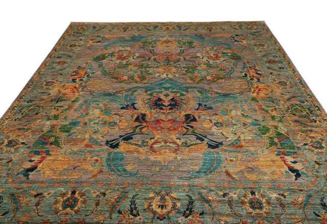 Polonaise Royal Mughal rug 8x10 ft - 250 x 300 cm in a subtle pattern and design - ideal for the living room or dining room. Djoharian Rugs Collection 16463059